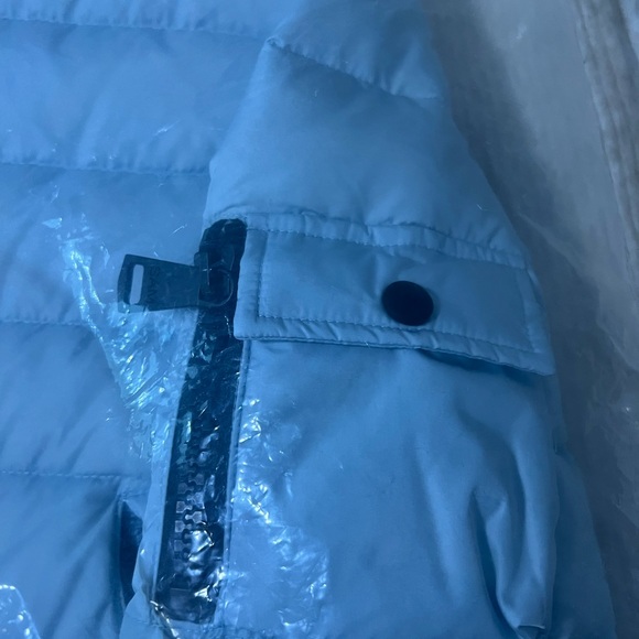 SAM. Luna puffer in glacier NWT - Picture 14 of 16